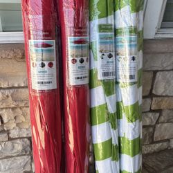 New Sunnyglade 9' Outdoor Patio Umbrellas w/ Crank & Tilt (RED & GREEN & WHT)- $35 or 2 for $60