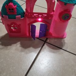 Vendo Este Juguete Para Niñas En Excelentes Condiciones 