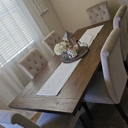 Dinning Table 
