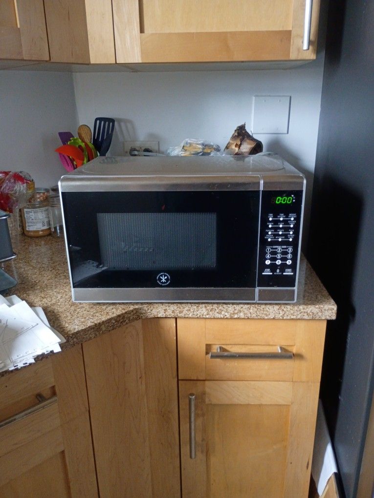 William Sonoma Microwave