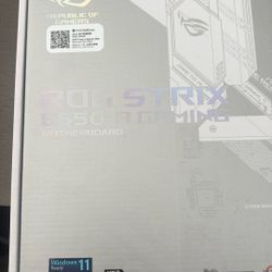 ASUS ROG Strix B550-A Gaming AMD AM4 Zen 3 Ryzen 5000 & 3rd Gen Ryzen ATX Gaming Motherboard (PCIe 4.0, 2.5Gb LAN, BIOS Flashback, Dual M.2 with heats