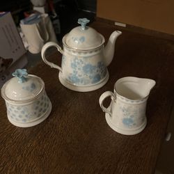Easter Themed Tea Pot Set