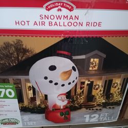 Various Outdoor Christmas Items