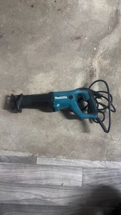 Makita 12 amps cored brush reciprocating saw tool only