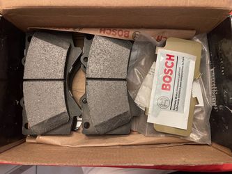 Bosch QuietCast BC1303 Front Ceramic Brake Pad Set