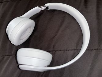 Beats, comes with charger.