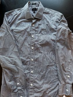 J Crew medium Ludlow men's long sleeve button down blue with front pocket for dress or casual, only $10 cash. Must meet in person for delivery. 