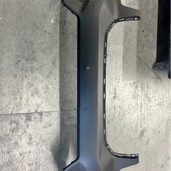 19-22 VOLVO XC40 FRONT BUMPER COVER W/ SENSORS NO WASHERS HOLES