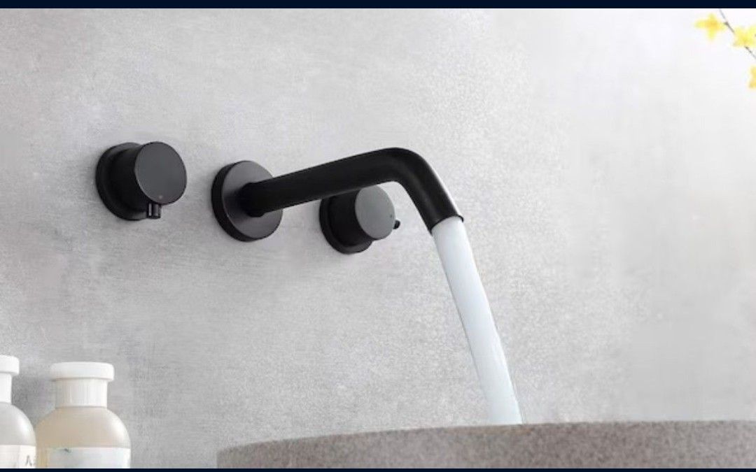 Luxury Wall Mount Bathroom Faucet In Matte Black