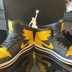 Air Jordan 1 High Black/Yellow