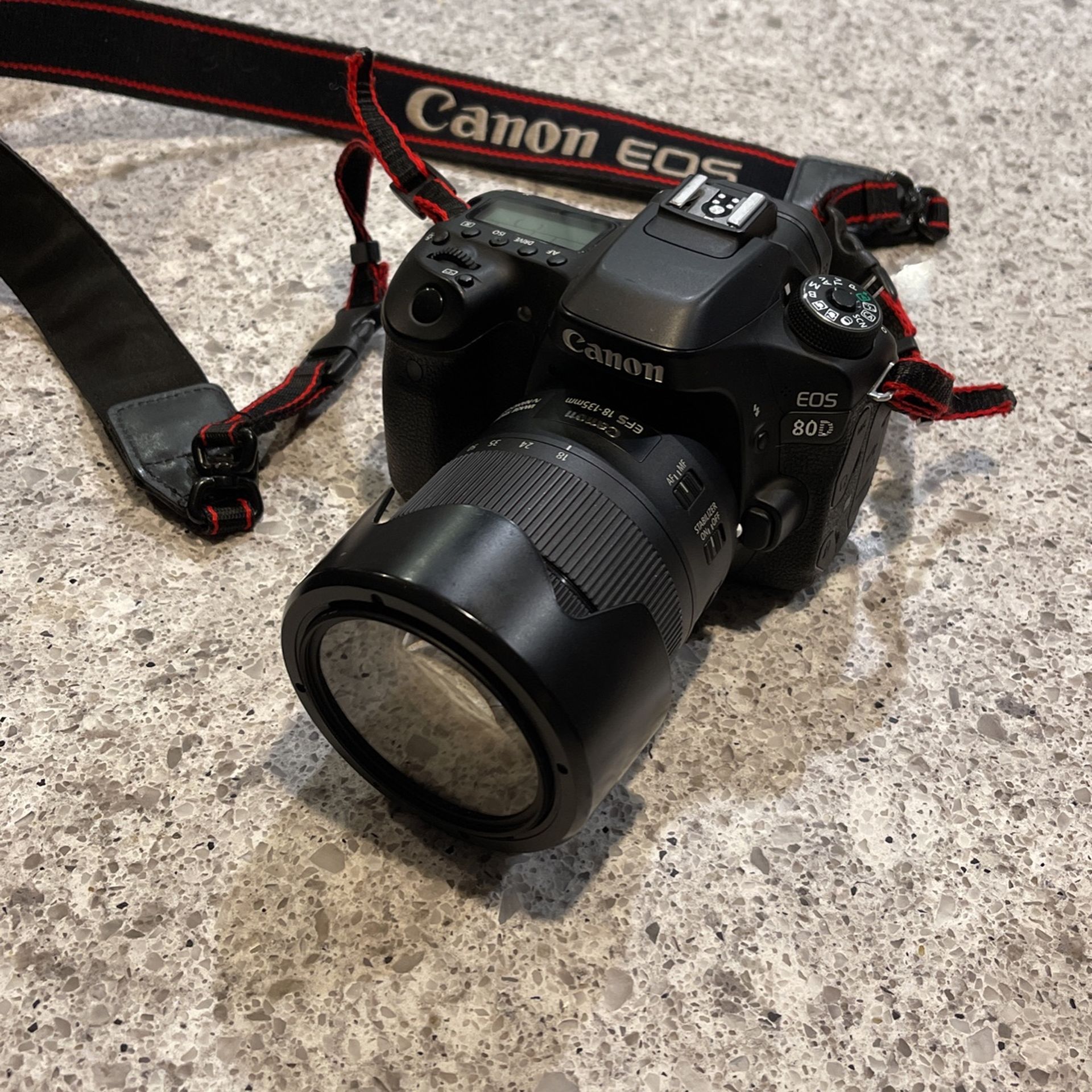 CANON EOS 80D (Bundle)