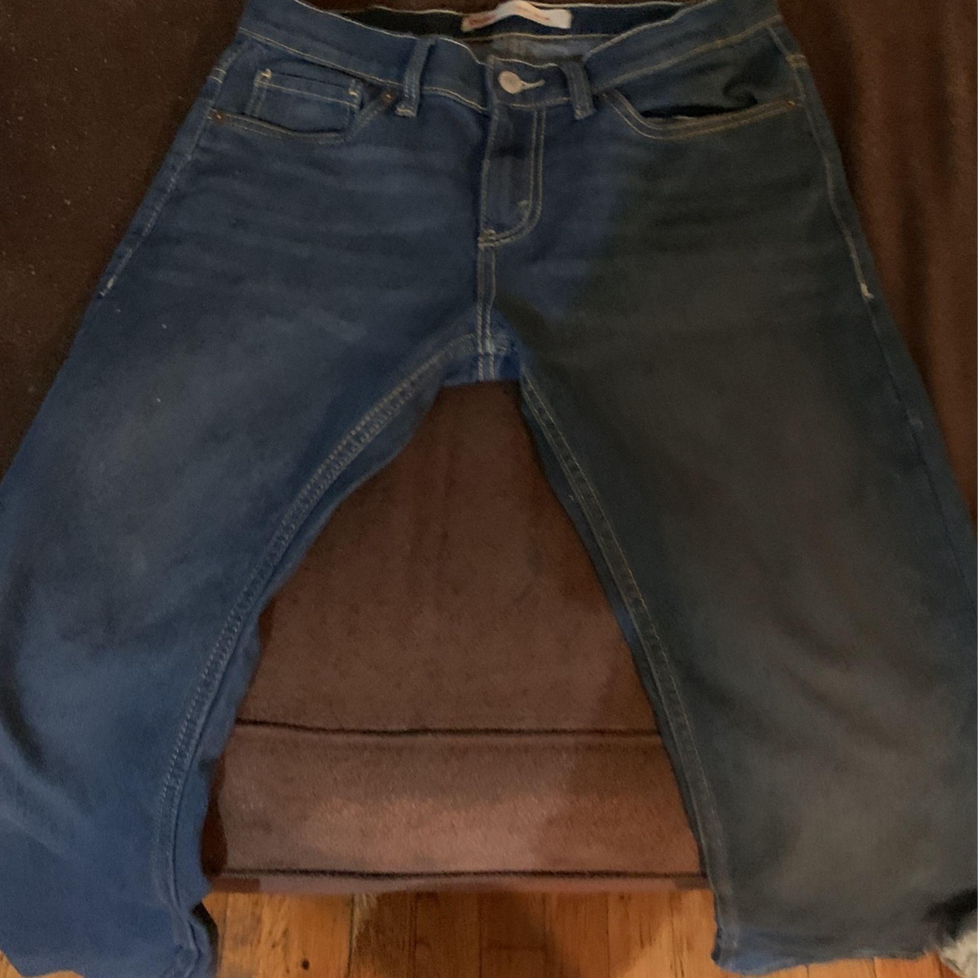 holister nd levis 
