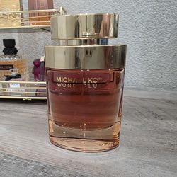 Michael Kors Wonderlust Perfume