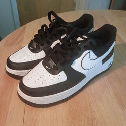 Black and white air Force ones