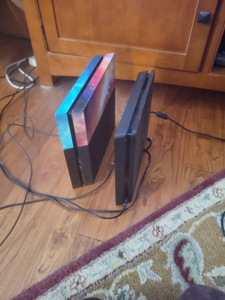 Playstations 4s Regular And slim Plus Games