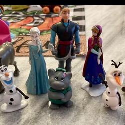 2013 Lot of 8 Frozen Figure Characters