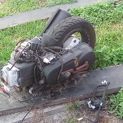 Two 50cc Scooter Motors And All Parts 