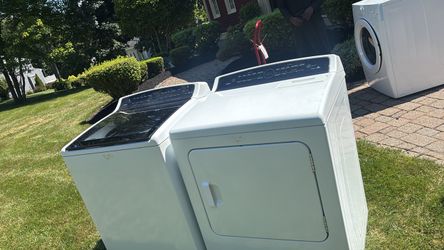 Whirlpool set  good condition electric