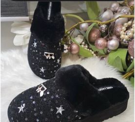 Karl Lagerfeld logo women’s shoes !!!!