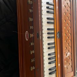 🎶 Vintage Kartar Harmonium – Great Sound & Classic Look! 🎶