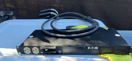 Eaton T982C2-F-SL-115 Power Distribution Unit Rack Mountable 10 Outlet #W4299