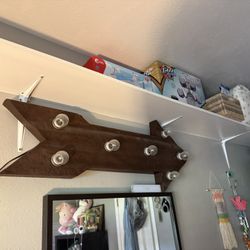 Rustic Arrow Outdoor/Indoor Sign