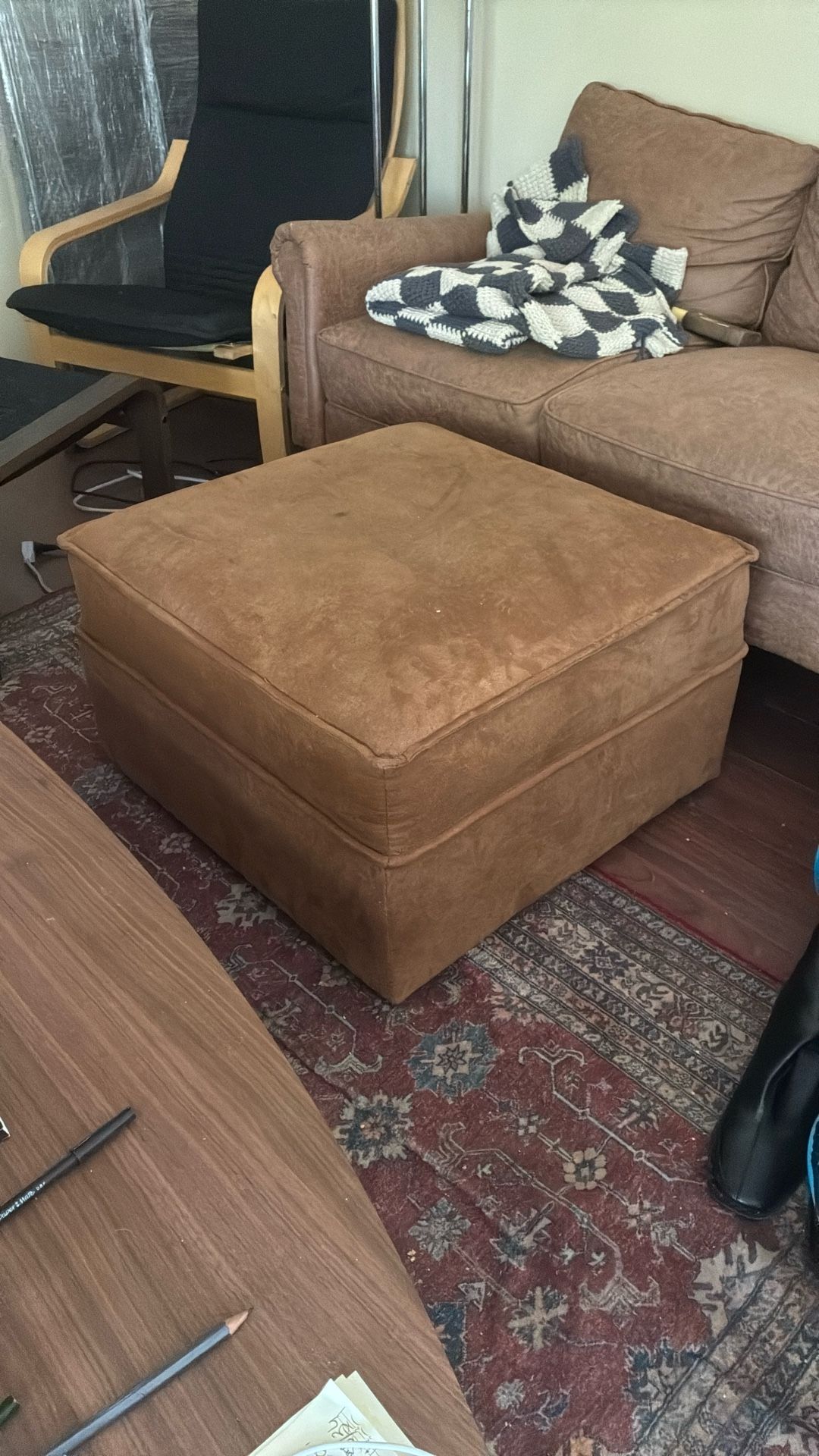 storage ottoman