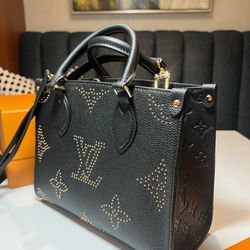 Louis Vuitton Black Monogram On The Go PM 