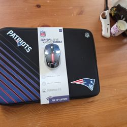 16" Patriots Laptop Sleeve W/ Mouse