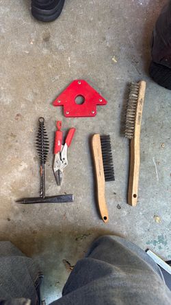 Magnet for welding, two forney for welding, chipping hammer, Torque Lock 6in.