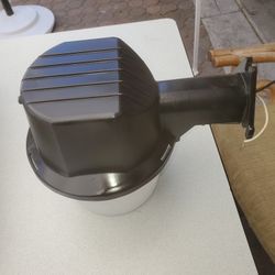 Outdoor Light 