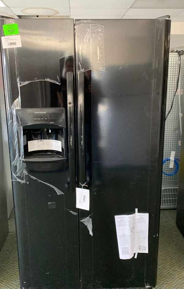 Brand New Frigidaire!! Refrigerator side by side with warranty 5Y8L