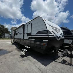 Rv Trailer Transcend Año 2021 De 25 Pies Ubicado 9850 Nw 27 Ave Miami Fl 33147 O 786:327:1327 O 786:957:9369 
