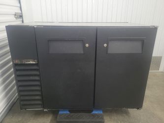 True 2 Door Commercial Under Counter Bar Refrigerator Cooler
