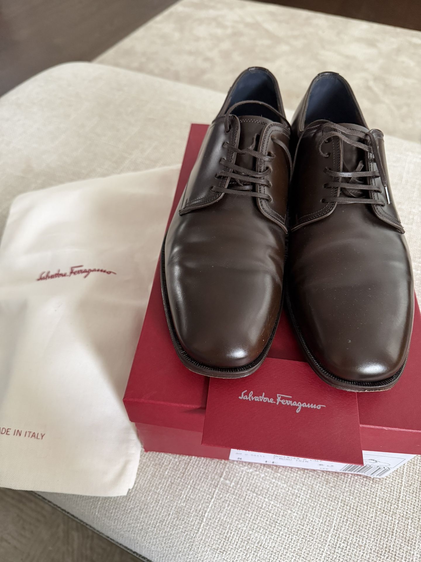 Ferragamo Pershore Shoes 8ee (US 9 Wide)