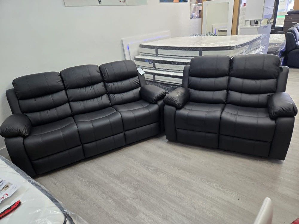 Recliner Set **** Financing Available *** Conjunto De Reclinables *** Financiamiento Disponible