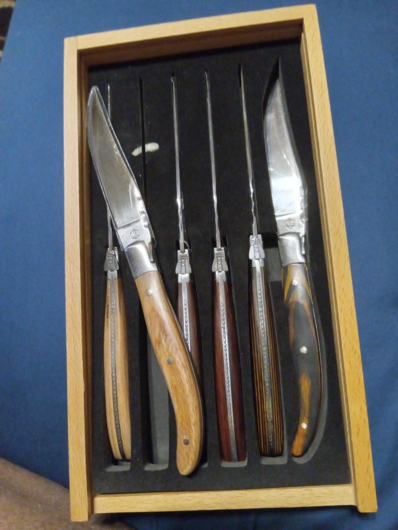 LAGUIOLE STEAK KNIVES - 6