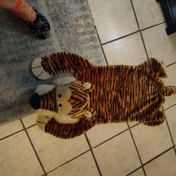 Vintage Manhattan Till We Company  Tiger Rug