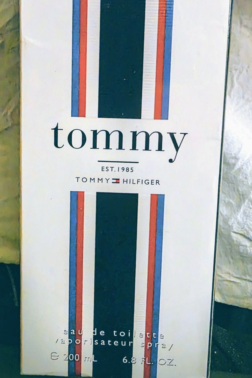 :::Tommy Hilfiger:::
