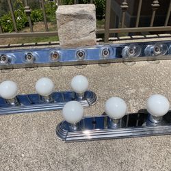 Lights- Bathroom Vanity Strip- Chrome Finish