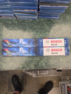Two Bosch H352 Rear Window Wiper NEW