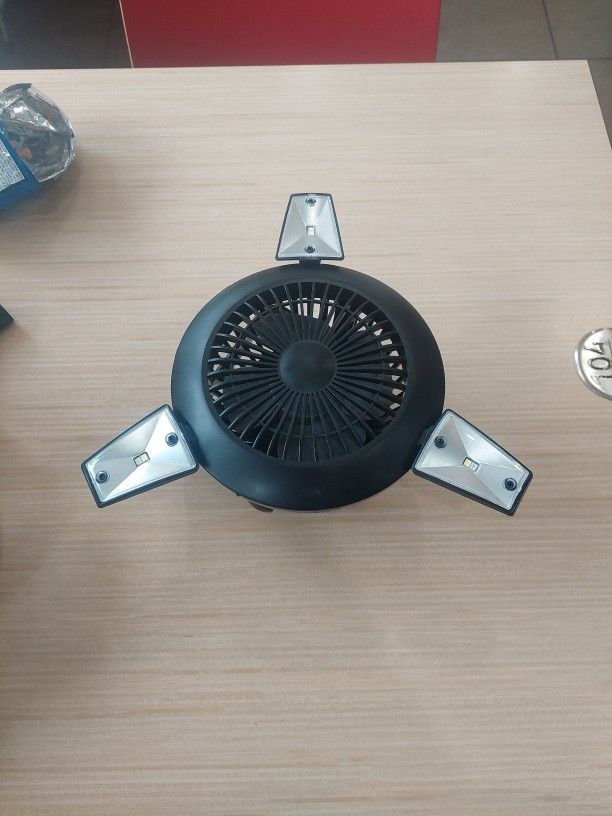 Fabulous Home Solar/USB/Battery Powered 4 Speed Fan/Light