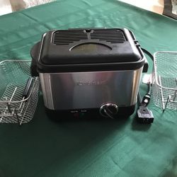 Cuisinart 1.1 L Analog Compact Deep Fryer Black/Stainless