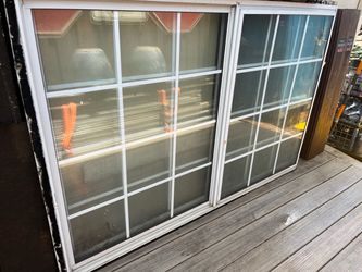 Free - 6040 white sliding windows - 2