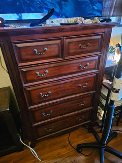 Dresser