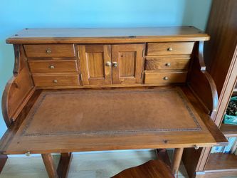 Pine/leather desk and chair