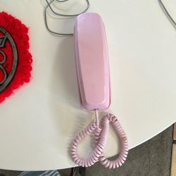 Retro Pink Telephone 
