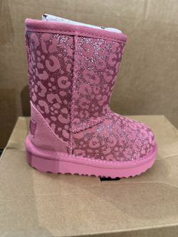 Toddler Girls Uggs 6c