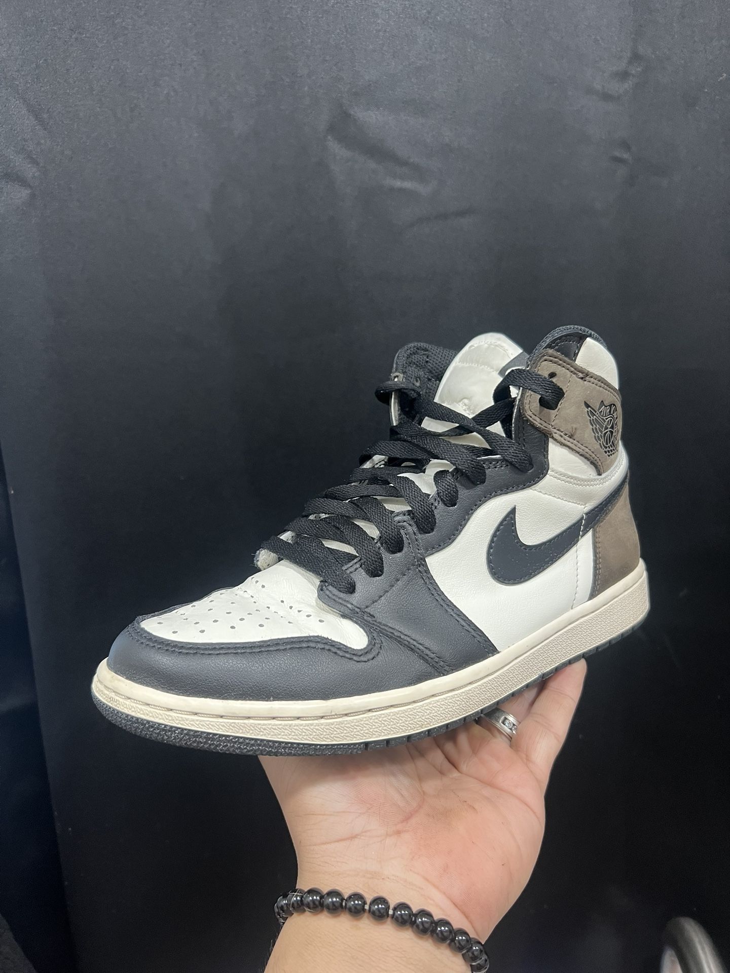 Jordan 1 Mocha