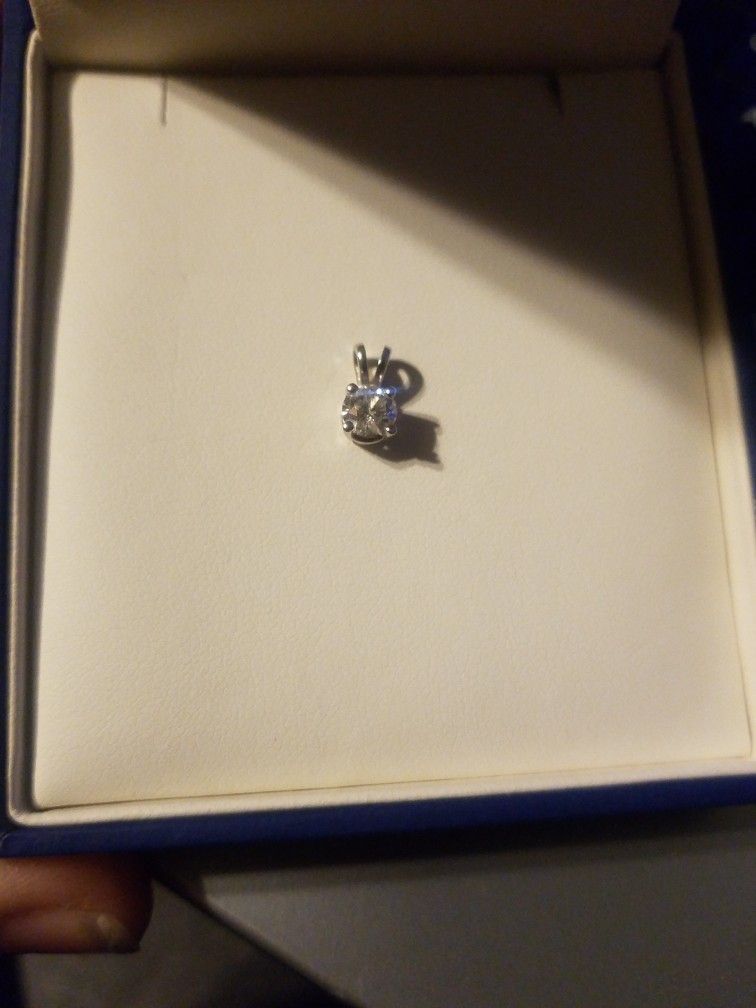 1/2 Ct Diamond Pendant 
